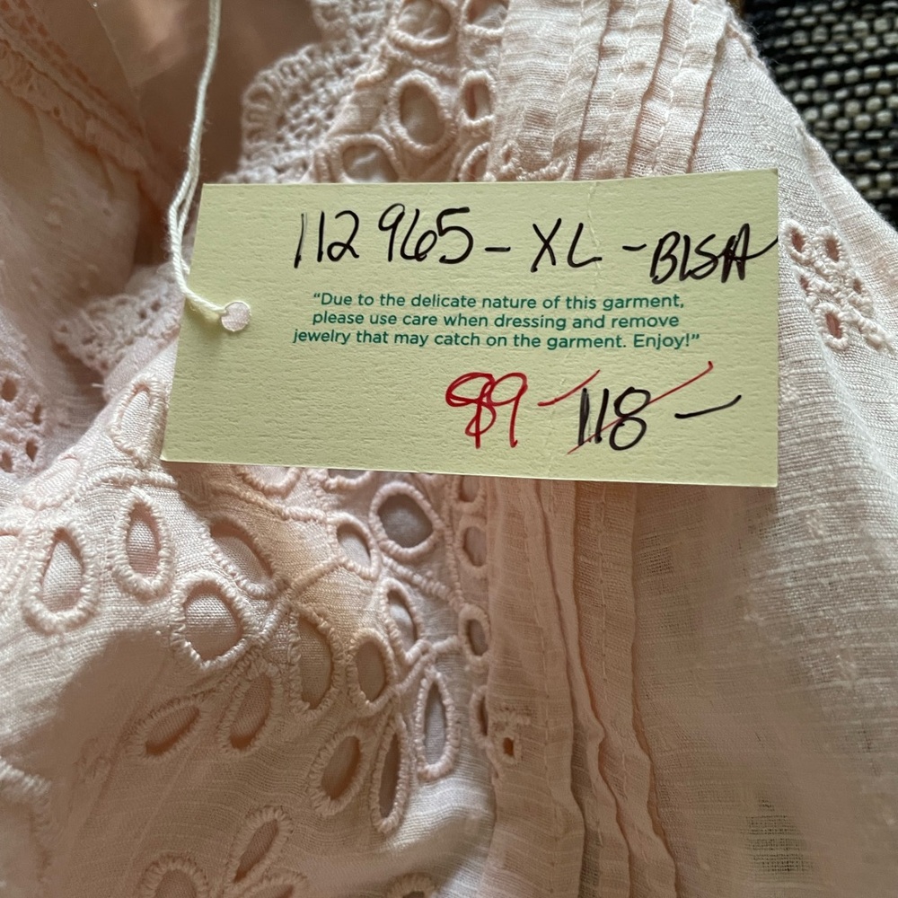 Sundance eyelet baby pink shirt NWT - Picture 6 of 7
